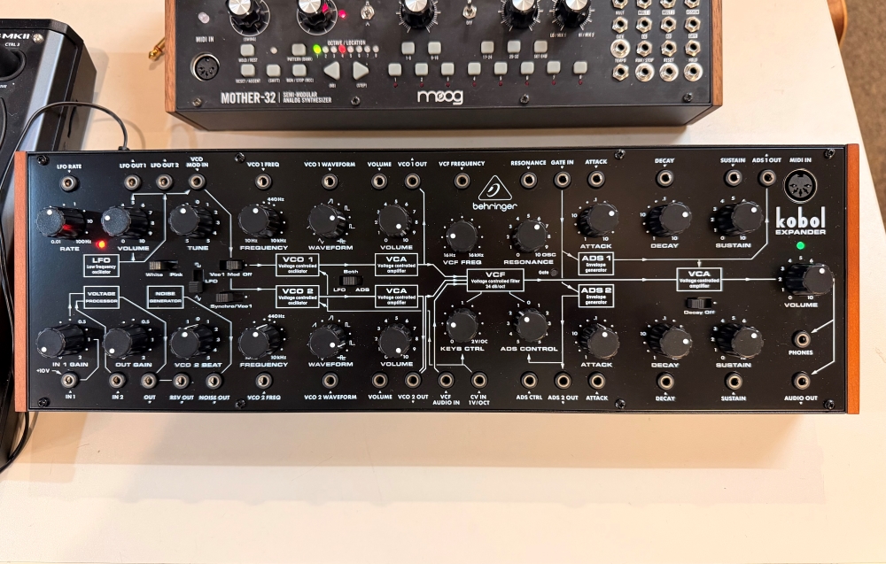 Behringer Kobel expander